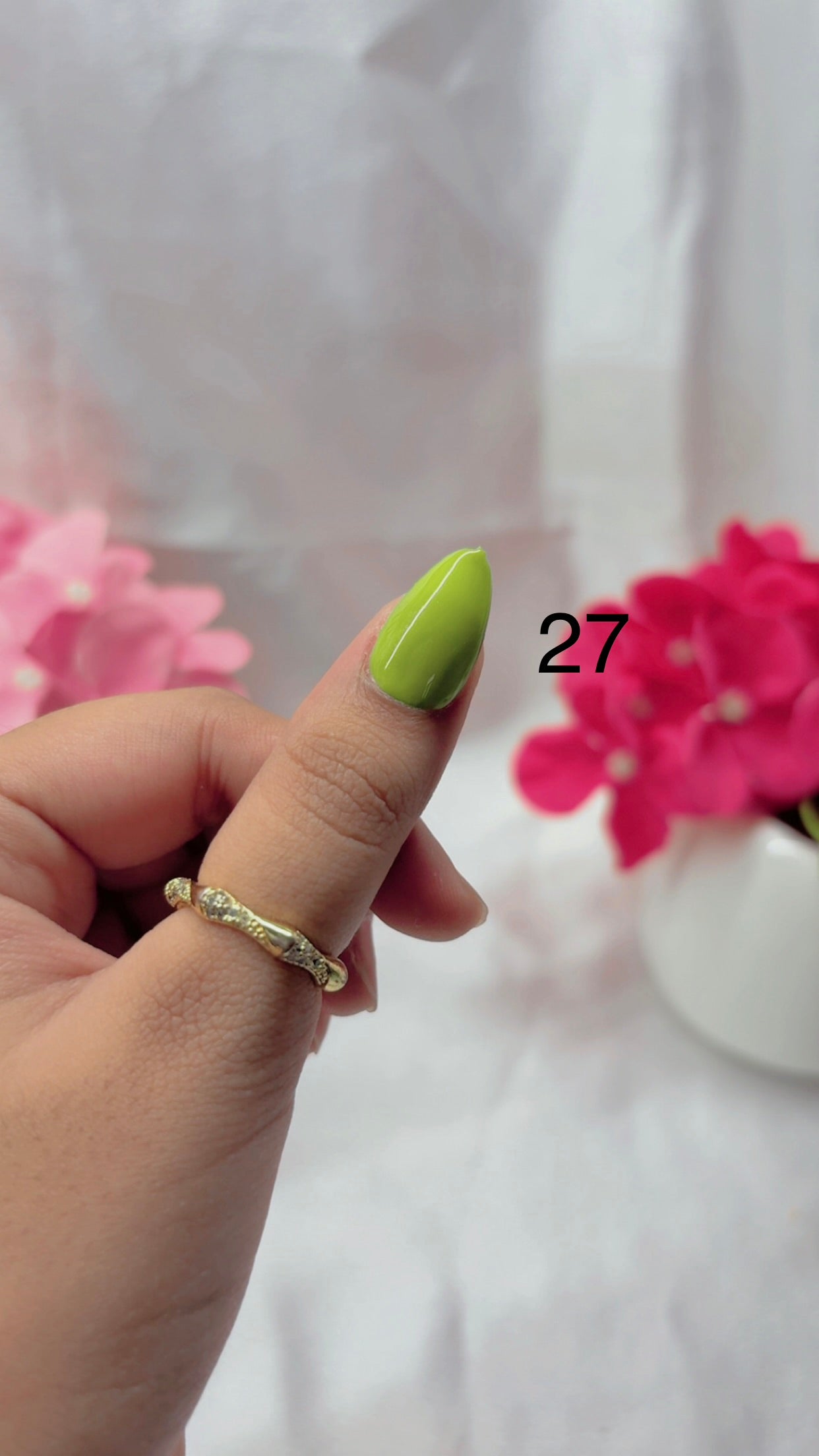Solid Colour Nails