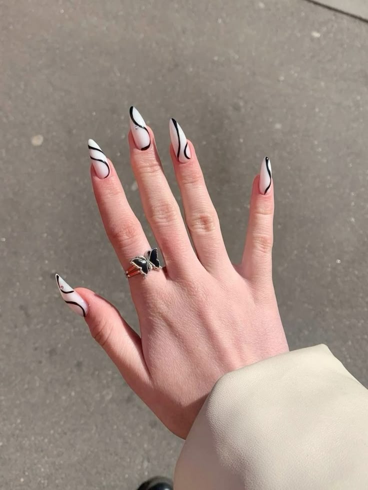 Black Swirl Nails