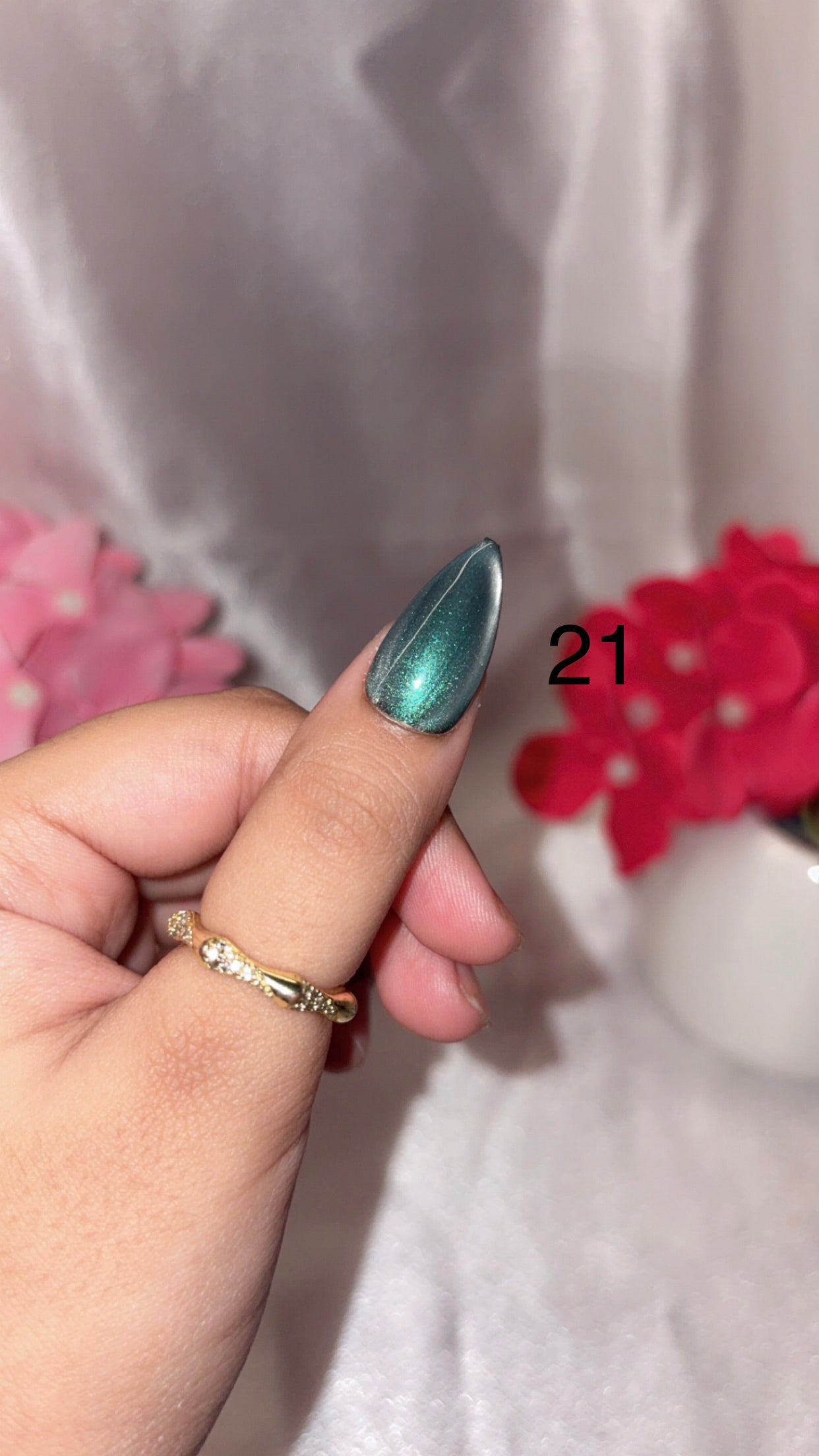 Solid Cateye Nails