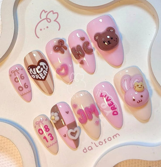 Teddy PInky 3-D Nails