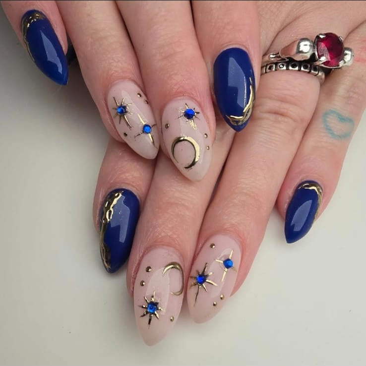 Royal Blue Chromatic 3-D Nails