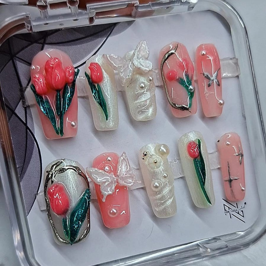 Tulip 3-D Nails