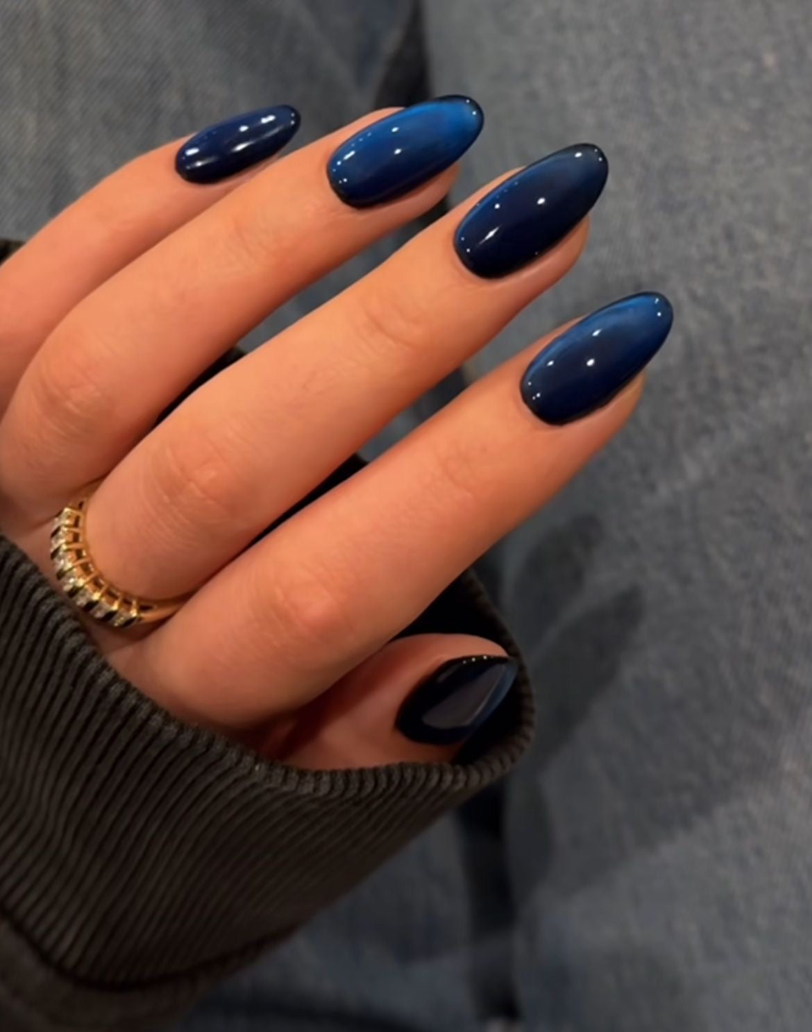 Glitter Blue Cateye Nails