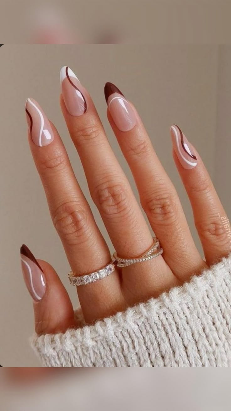 Swirly Nails