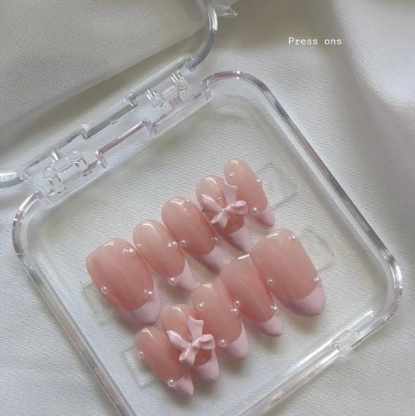 Nude French Nails +3DBow&pearls
