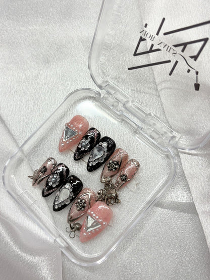 Navratri Special Nails