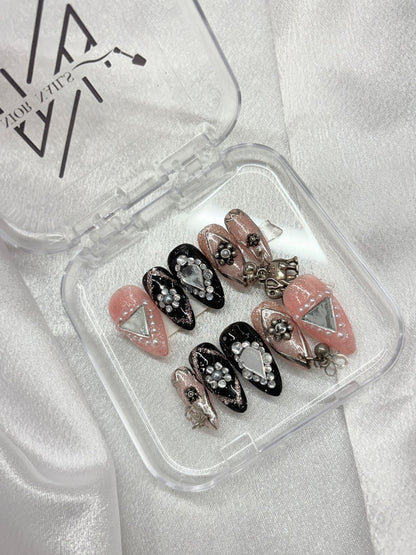 Navratri Special Nails