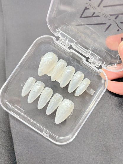 Glitter Pearl White Nails