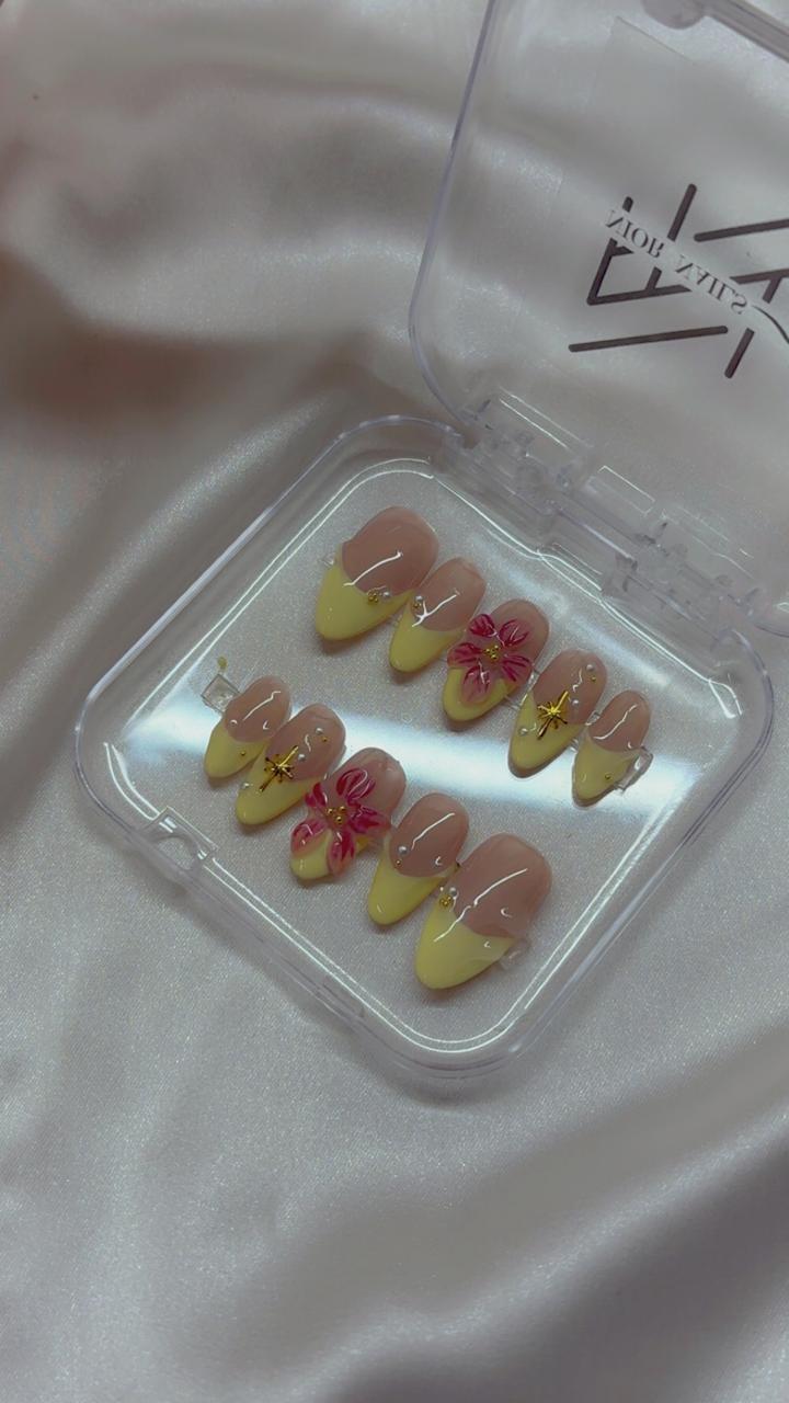 Butter Yellow 3D Flower Nails